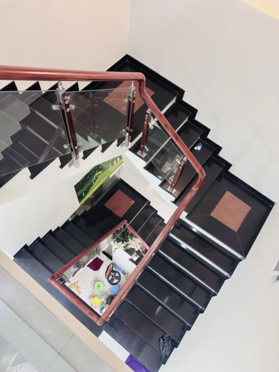 GẤP BÁN! Chỉ 5.75 TỶ TL! 92M², 2Tầng/4PN, HẺM XE HƠI, Thống Nhất Gò Vấp!