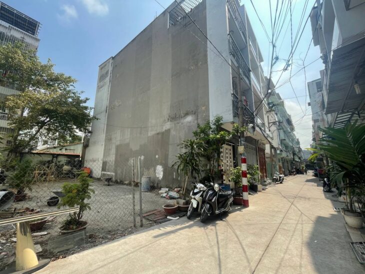 Bán nhà nát 85m2, Hẻm 6m Đường Nguyễn Hữu Tiến, Q. Tân Phú