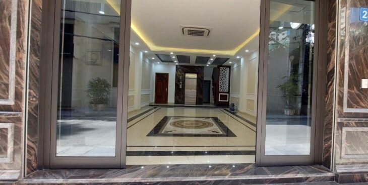 Lô góc Nguyễn Thị Định, Cầu Giấy ô tô tránh, mặt tiền 12m, cách mặt phố 15m, 4 tầng khu vực sầm uất