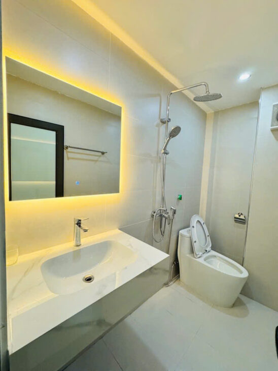 Bán nhà Phố Thái Hà, Ngõ Ô tô Tránh, Khu Dân Trí Cao, 30mx4T, Giá: 5.8 Tỷ, Lh: 0396935190.
