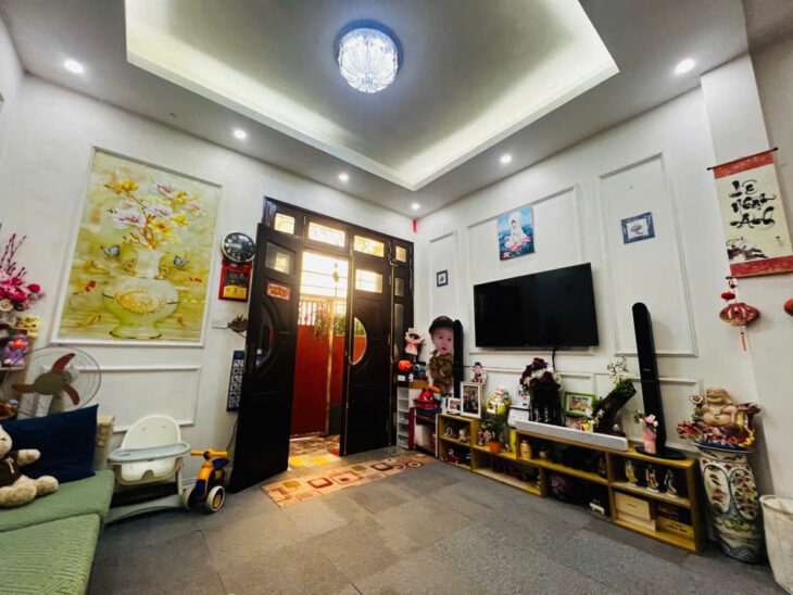 Bán nhà Phố Tôn Đức Thắng, Sổ Vuông Đẹp, Lô Góc Hai Thoáng, 42mx4T, Giá: 7.5 Tỷ, Lh: 0396935190.