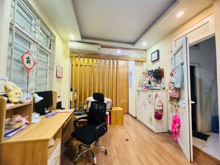 Bán nhà phố Xã Đàn_Full Nội Thất_Sổ Vuông Vắn_40mx4T_Giá: 7.3 Tỷ_Lh: 0396935190.