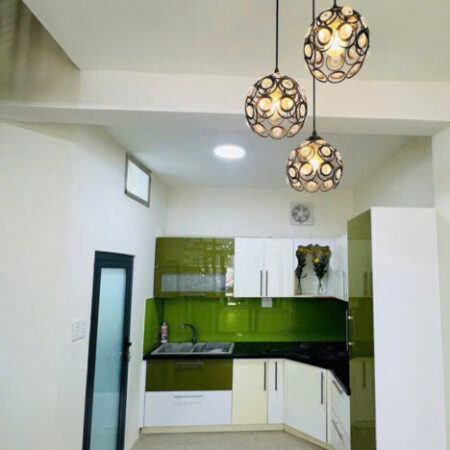 Bán nhà quận 10, Cách Mạng Tháng 8, 35m2, 2 tầng, hẻm xe hơi, 6.3 tỷ