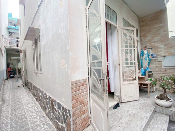 Bán nhà quận 10, Cách Mạng Tháng 8, 136m2, 2 tầng, 18 tỷ, hẻm xe hơi