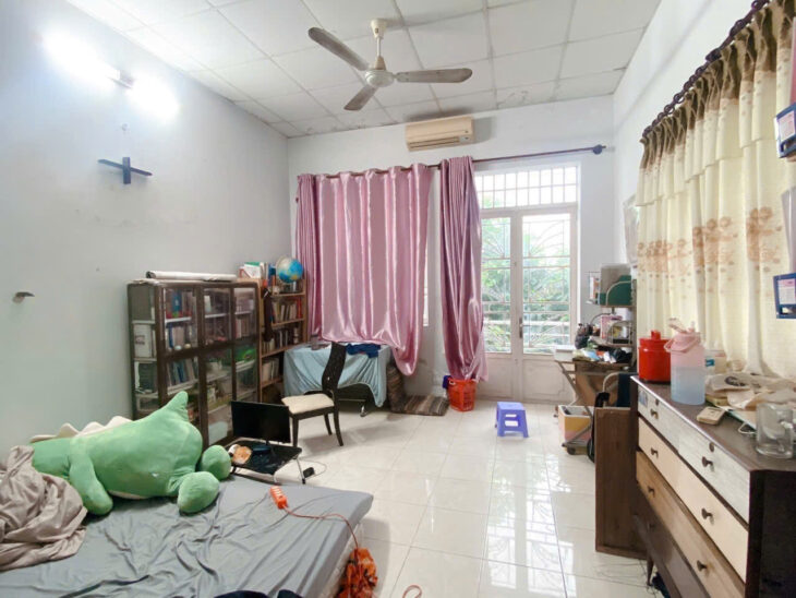 Bán nhà quận 10, Cách Mạng Tháng 8, 136m2, 2 tầng, 18 tỷ, hẻm xe hơi