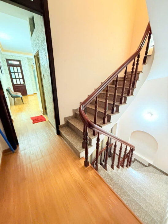 Bán nhà quận 10, Tô Hiến Thành, 74m2, 4 tầng, hẻm xe hơi, 18.5 tỷ