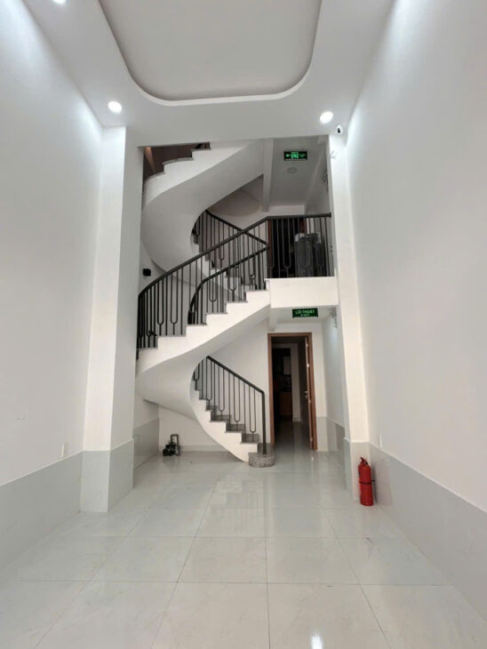 Nhà quận Tân Bình, Lý Thường Kiệt, 60m2, căn hộ dịch vụ, hẻm rộng, 5 tầng, 12 tỷ