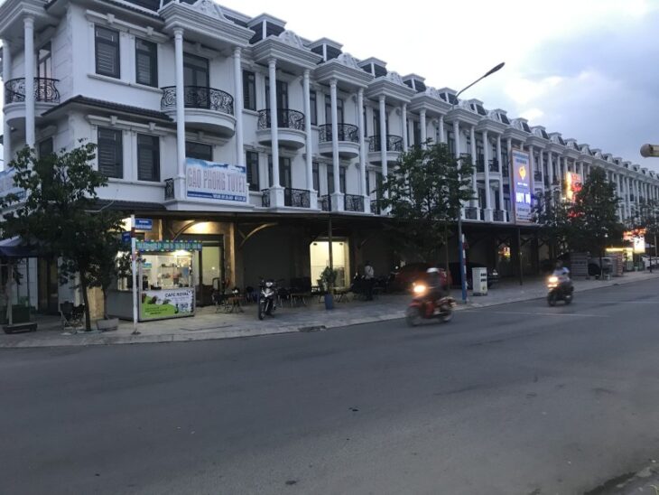 Bán nhà 3 Tầng MẶT TIỀN kinh doanh đa ngành nghề,giá chỉ bằng trong hẻm