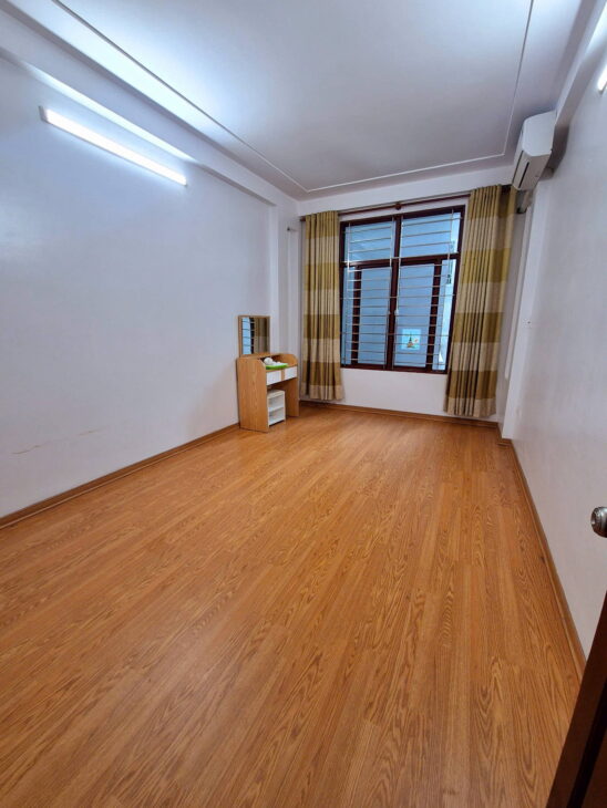 Cần bán nhà Chính Kinh trung tâm Thanh Xuân, 30m2, 5 tầng, MT3.5m, Giá 6.35 tỷ