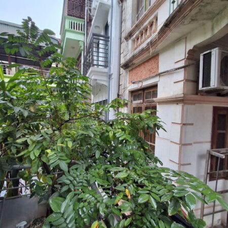 Bán nhà phố Đê La Thành, Ba Đình, 35m2 giá chỉ 7.7 tỷ Bán nhà phố Đê La Thành, Ba Đình, 35m2 giá chỉ 7.7 tỷ