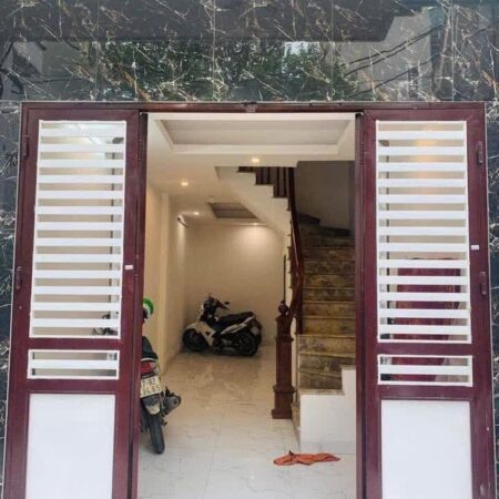 8.5 TỶ BÁN NHÀ ĐẠI LINH – NAM TỪ LIÊM – 6 TẦNG – THANG MÁY – VỪA Ở VỪA KINH DOANH – SỔ RIÊNG