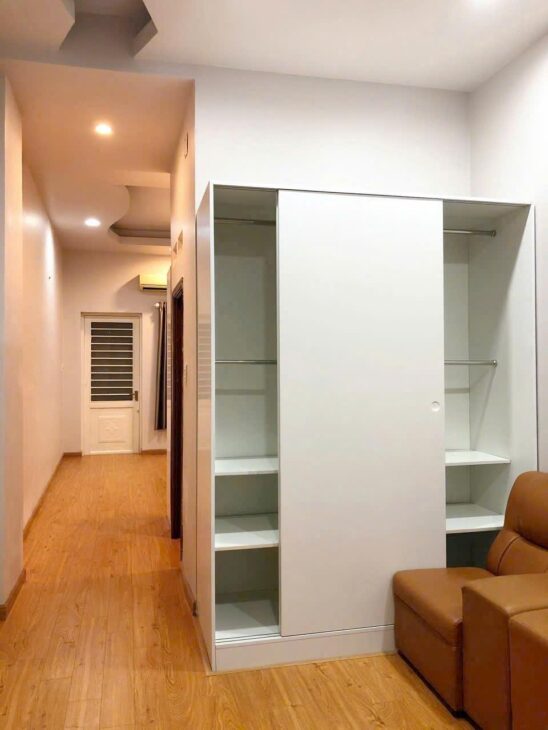 Hạ giá 2 tỷ! Căn HXH 6M Nguyễn Cửu Vân, QBT – (6 x 29m) vuông vức – 14P – HĐT: 85tr/tháng – giá 31