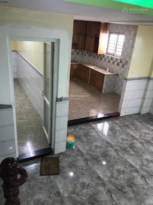 Bán nhà sát mặt tiền Lạc Long Quân, Quận 11, 100m2, ngang 6m, chỉ 6,6 tỷ TL