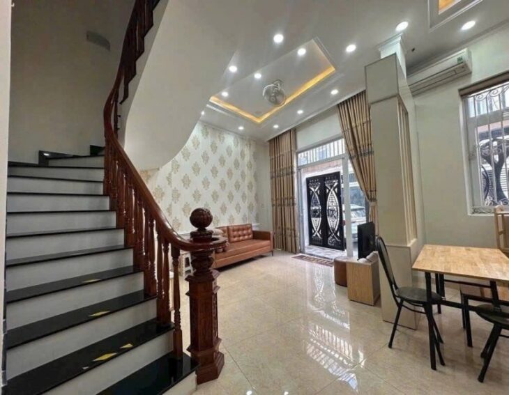 Bán nhà 50m2, 3 tầng, 4PN, 3WC, Trường Thọ, Thủ Đức – 6.8 tỷ