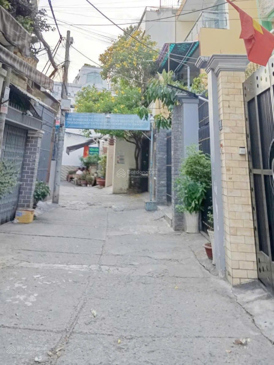 Bán gấp nhà Mặt tiền hẻm 42m2 Dương bá trạc quận 8 giá 4 tỷ