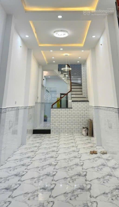 Nhà mới ở ngay 3PN, 3WC gần cầu Chà Và quận 8 giá tốt
