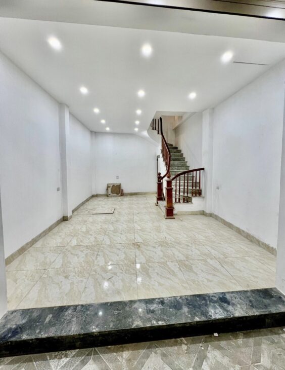 Nhà đẹp Vũ Trọng Phụng, Thanh Xuân, Ô TÔ, KD, thang máy, dt35m2 X 6tầng, 8.xxtỷ.