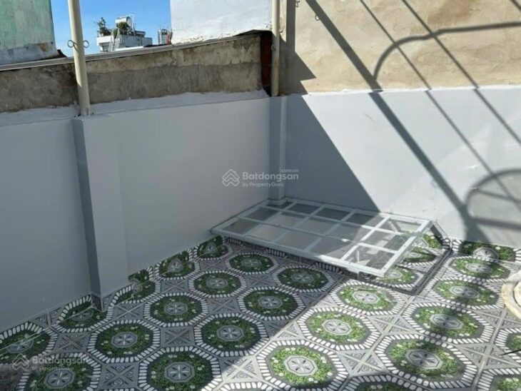 Nhà mới ở ngay 3PN, 3WC gần cầu Chà Và quận 8 giá tốt