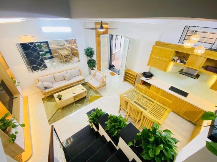 Bán Nhà Gốc Đề-Hai Bà Trưng-60M -MT 4M-Sân vườn-Trong lành-thoáng mát