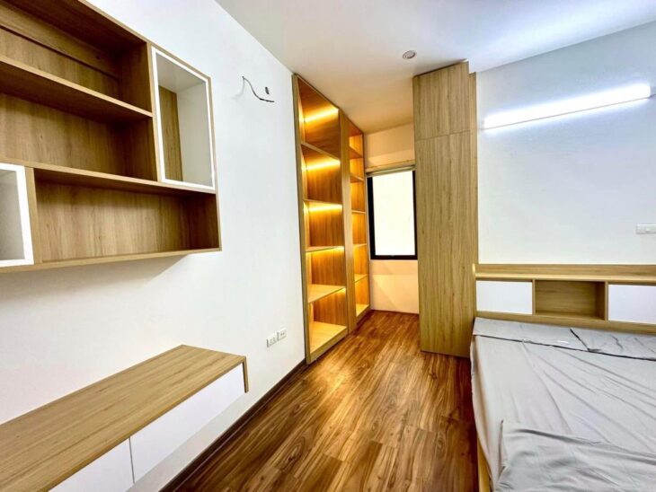 Bán Nhà Gốc Đề-Hai Bà Trưng-60M -MT 4M-Sân vườn-Trong lành-thoáng mát