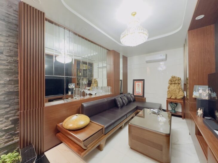 NHÀ PHỐ BÀ TRIỆU- 45M – 6 TẦNG – 2 MẶT THOÁNG – CHỈ 20M RA PHỐ!