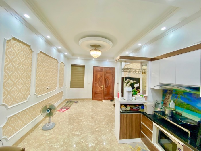 TRUNG TÂM XUÂN LA 30M 4 TẦNG 6,6 TỶ