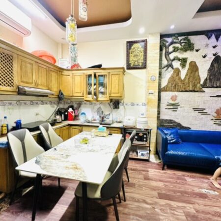 BÁN NHÀ LÔ GÓC GIÁP BÁT GIẢI PHÓNG VỊ TRÍ ĐẸP NGÕ NÔNG 50M2 GIÁ 8.9 TỶ