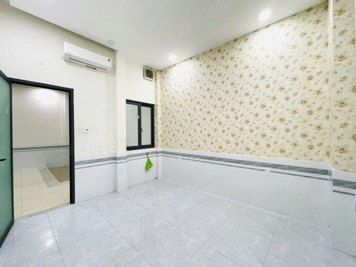 Bán nhà Gò Vấp , hẻm xe hơi Thống Nhất, nhà đẹp ở ngay, 5.5 x 9, 3Pn