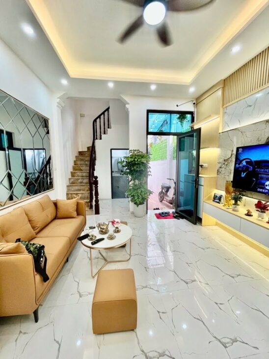 BÁN NHÀ 3 TẦNG, 39M2, HOÀNG MAI – HÀ NỘI, GIÁ 5 TỶ HƠN- SỔ ĐỎ CHÍNH CHỦ