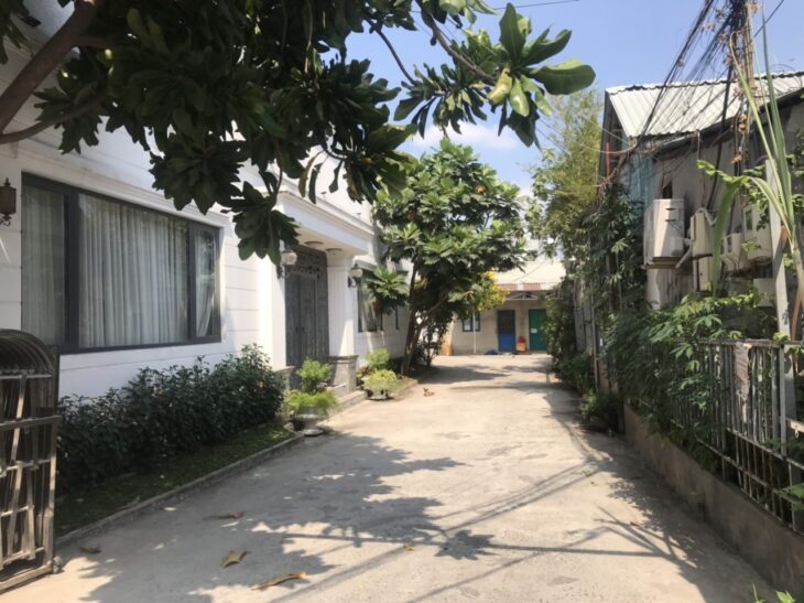 -Bán nhà cấp 4 đường 60 – P.Thảo Điền, Q.2, TP. HCM – GIÁ bán : dt = 239m2 – 140tr/m2 (33ty4)