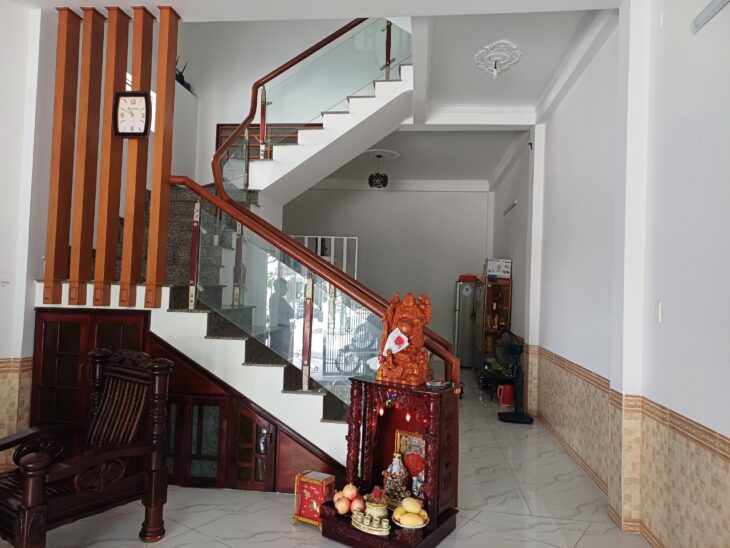 NHÀ 3 TẦNG MỚI ĐẸP – LÔ GÓC 2 THOÁNG – TT HẢI CHÂU – GIÁ CHỈ 5.7 TỶ