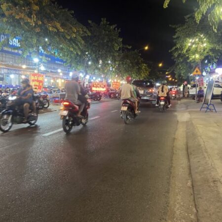 Bán nhà mặt tiền 12x27m giá 19,9 tỷ Đường Song Hành Bán nhà mặt tiền 12x27m giá 19,9 tỷ Đường Song Hành