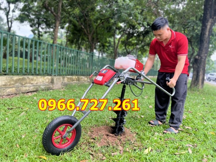 Máy khoan đất khoan lỗ trồng cây có khung xe đẩy Mitsubishi TB43 tại An Giang