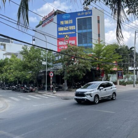 Bán nhà mặt tiền 25x60m giá 75 tỷ Đường Tô Ngọc Vân Bán nhà mặt tiền 25x60m giá 75 tỷ Đường Tô Ngọc Vân