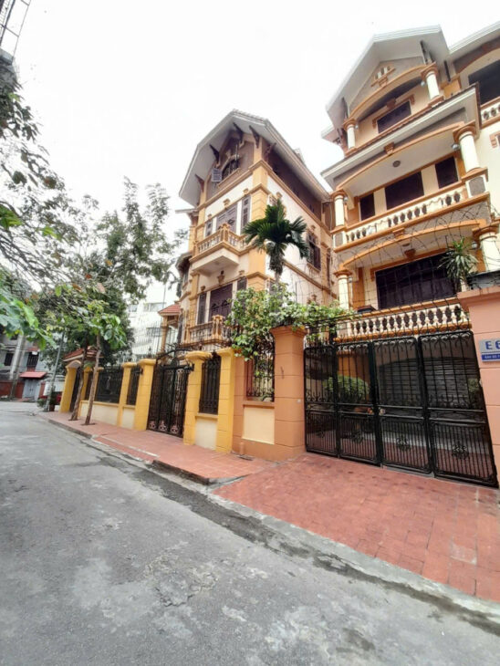 BIỆT THỰ LINH ĐÀM- HOÀNG MAI, ÔTÔ TRÁNH- KD, VP, MẶT TIỀN 10 M, GIÁ 33,1 TỶ.