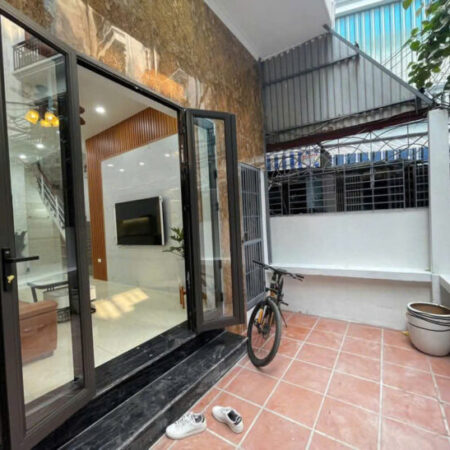 Bán Nhà CẦU GIẤY – Gần Phố – 7 tỷ – Dt 34m x 4 Tầng x Mt 3.6m – Ngõ Rộng – Trung Tâm Quận , Sầm uất