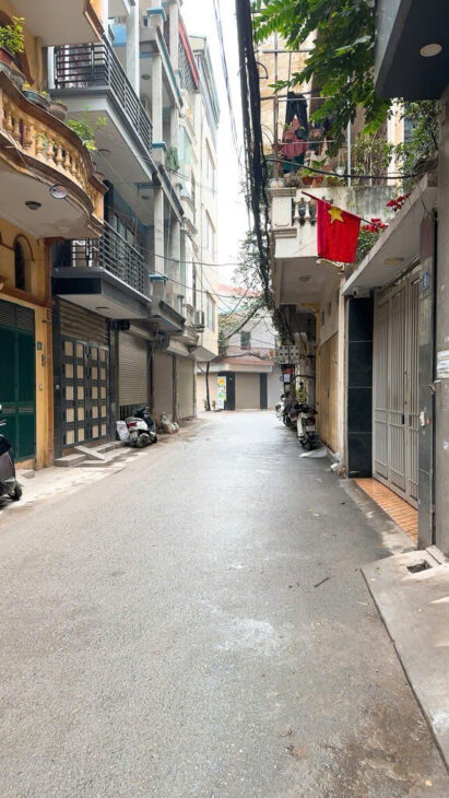 HOÀNG VĂN THÁI NHÀ THANH XUÂN- PHÂN LÔ BÀN CỜ – Ô TÔ VÀO NHÀ – Ô CHỜ THANG MÁY. KINH DOANH MỌI DỊCH HOÀNG VĂN THÁI NHÀ THANH XUÂN- PHÂN LÔ BÀN CỜ – Ô TÔ VÀO NHÀ – Ô CHỜ THANG MÁY. KINH DOANH MỌI DỊCH