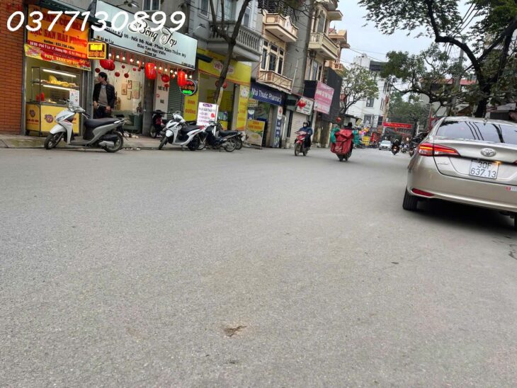 BÁN NHÀ ĐẤT LA NỘI. GIÁ RẺ NHẤT, MỚI NHẤT T04/2025. XE TẢI TRÁNH. KINH DOANH DÒNG TIỀN, HƠN 90 M2.