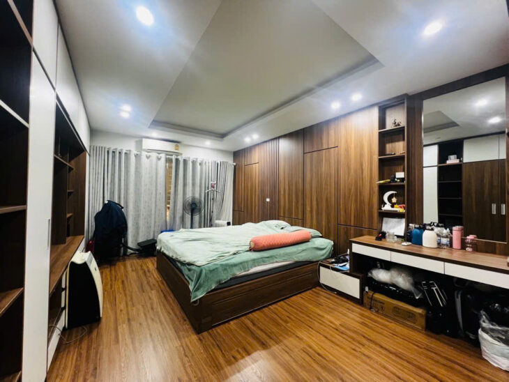 NHÀ PHỐ BÀ TRIỆU- 45M – 6 TẦNG – 2 MẶT THOÁNG – CHỈ 20M RA PHỐ!