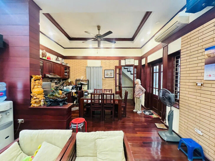 NGUYỄN TRÃI TRUNG TÂM QUẬN 72M CHỈ 11 TỶ, MẶT TIỀN QUYỀN LỰC – NGÕ ĐẸP – GẦN PHỐ – GẦN Ô TÔ – TIỆN