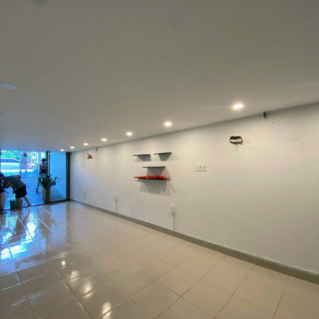 Bán Nhà Đẹp Đường Nhánh Bùi Tá Hán – Hầm Lửng 2 Lầu ST – Chỉ 18.2 Tỷ