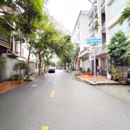 Bán nhà mặt đường Hoàng Ngọc Phách, 93m 2 tầng, Giá 7.2 tỉ, sổ đỏ cá nhân