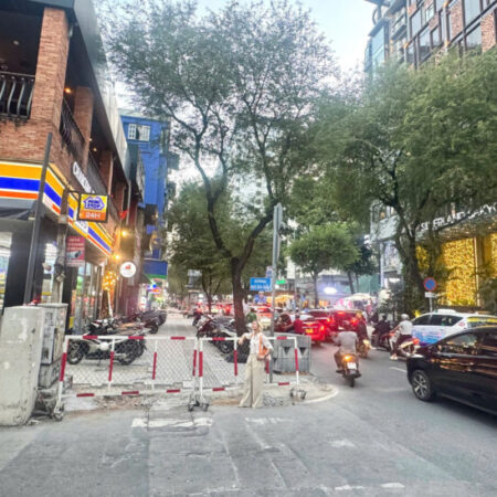 CẦN SANG CHỦ MỚI QUẢN LÝ CĂN GÓC 2 MẶT TIỀN SỐ 11 LÊ THÁNH TÔN & NGÔ VĂN NĂM, QUẬN 1 – CHÍNH CHỦ CẦN SANG CHỦ MỚI QUẢN LÝ CĂN GÓC 2 MẶT TIỀN SỐ 11 LÊ THÁNH TÔN & NGÔ VĂN NĂM, QUẬN 1 – CHÍNH CHỦ