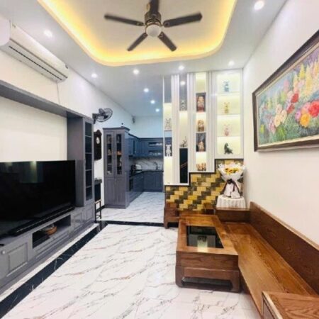 Từ Một Gia Đình Nhỏ Đến Một Tổ Ấm Lớn – Căn Nhà Này Chính Là Câu Trả Lời