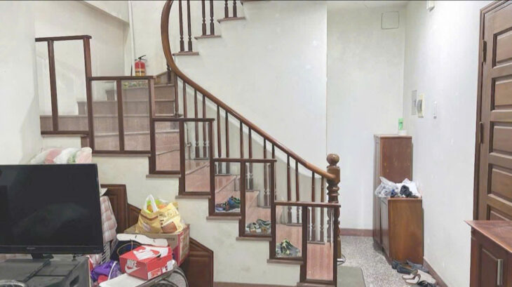 Bán nhà ngõ 189 nguyễn Ngọc Vũ – phường Trung Hoà 10m ra Ô tô tránh – Nhà GĐ tự xây