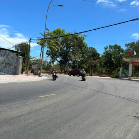 Bán 958m2 đất thổ cư mặt tiền Ngô Quyền, Thị xã LaGi giá rẻ nhất 6tr/m2