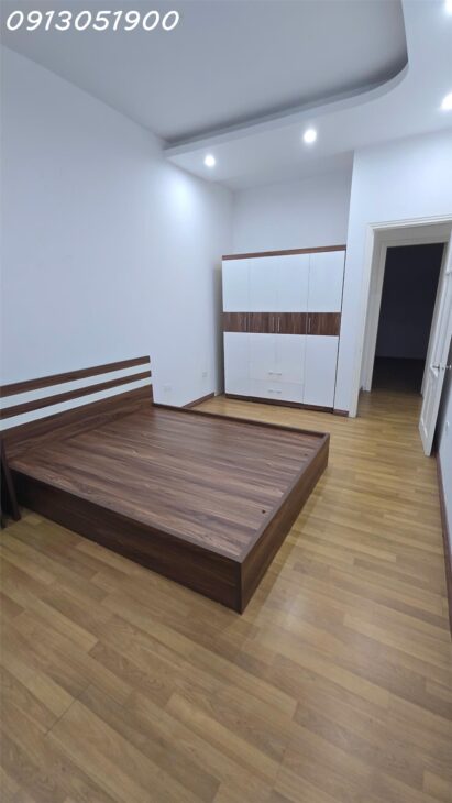 Cho thuê căn hộ chung cư 137 Nguyễn Văn Cừ Long Biên HN