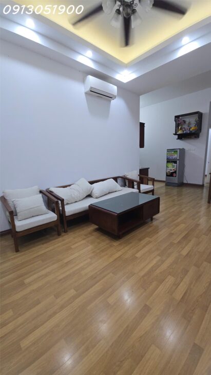Cho thuê căn hộ chung cư 137 Nguyễn Văn Cừ Long Biên HN