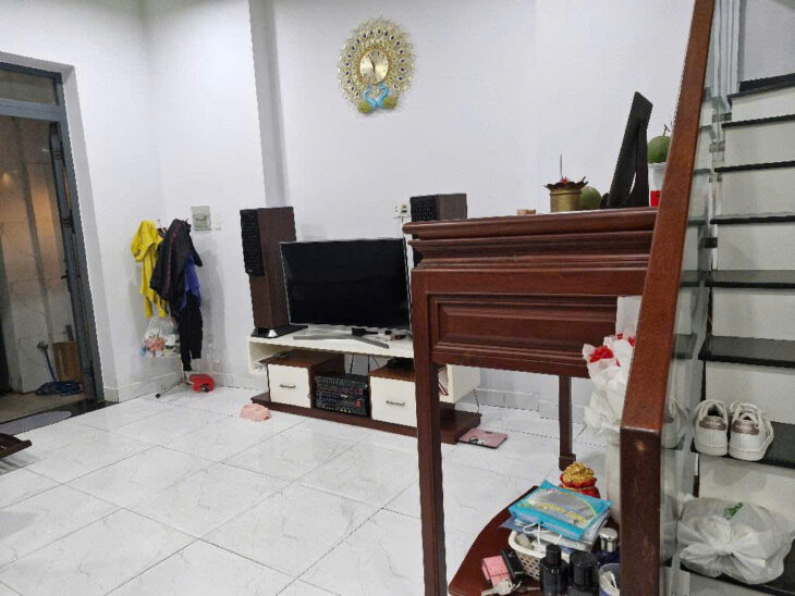 TPHCM,TP Thủ Đức(Q2 củ), 65m2,sát bên Lê Văn Thịnh 2 phút đi bộ,6,5 tỷ