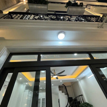 BÁN NHÀ MỚI XÂY YÊN HOÀ- CẦU GIẤY- 30M2 x 5T x mt 3.8 x 7,6 TỶ